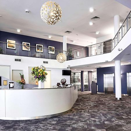 Quality Hotel Dickson Canberra Exterior foto