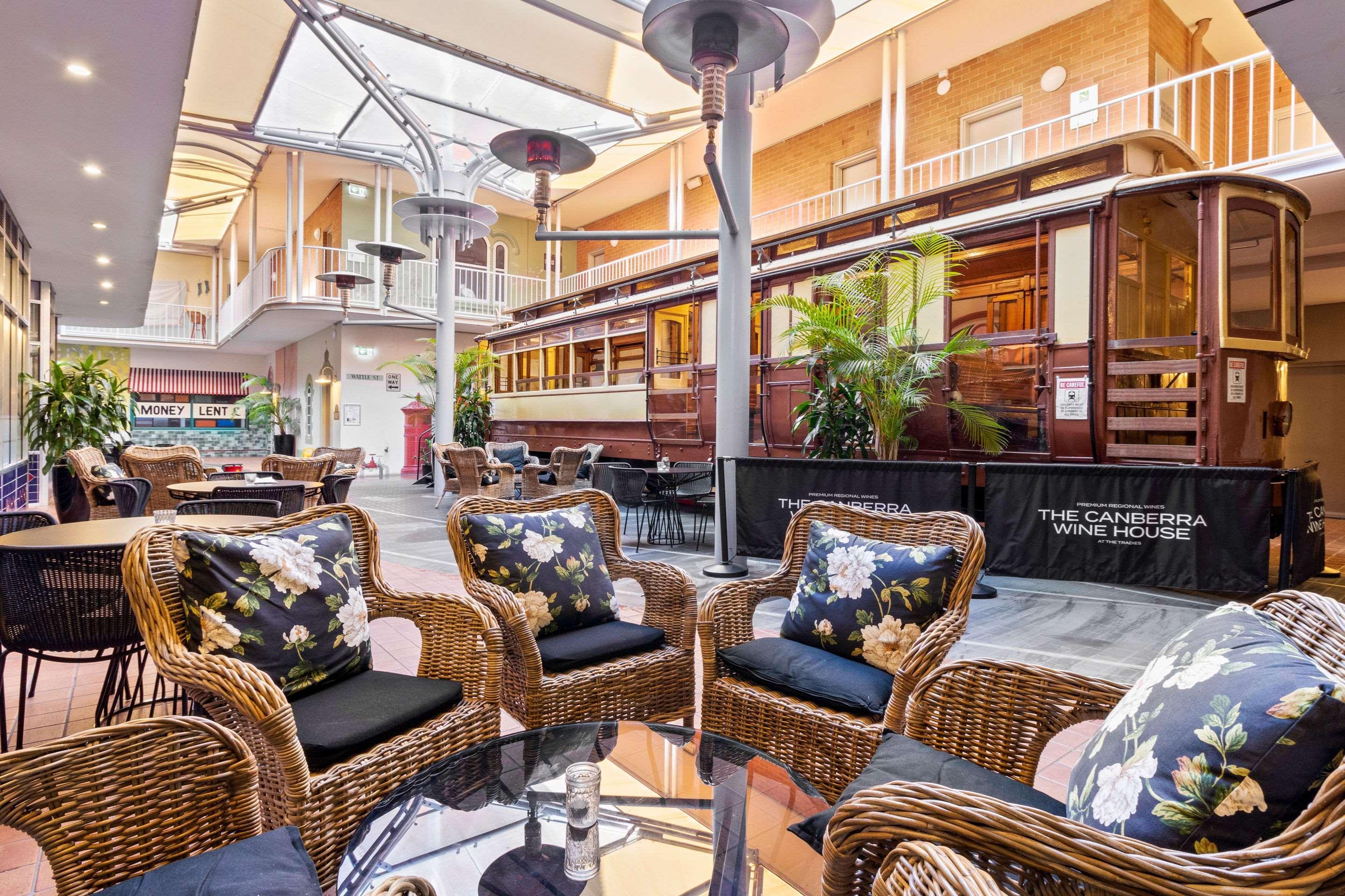Quality Hotel Dickson Canberra Exterior foto