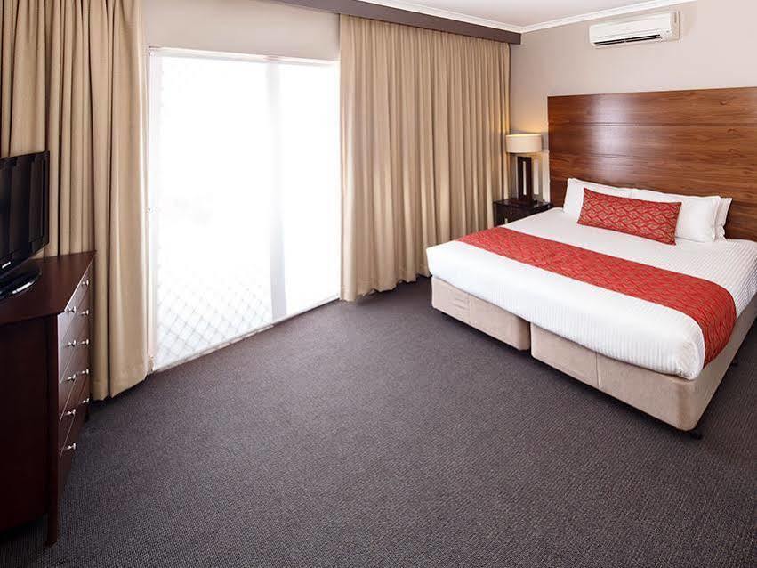 Quality Hotel Dickson Canberra Exterior foto